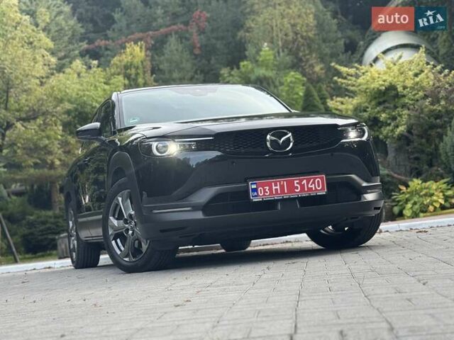 Черный Мазда MX-30, объемом двигателя 0 л и пробегом 38 тыс. км за 14600 $, фото 2 на Automoto.ua