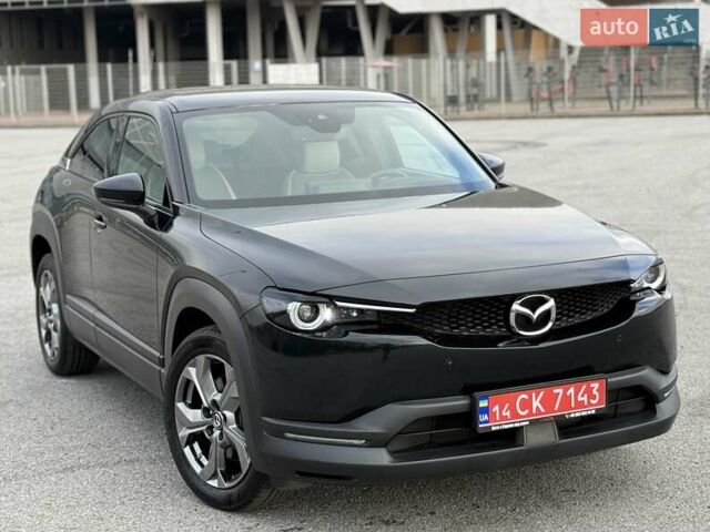 Черный Мазда MX-30, объемом двигателя 0 л и пробегом 26 тыс. км за 14600 $, фото 1 на Automoto.ua