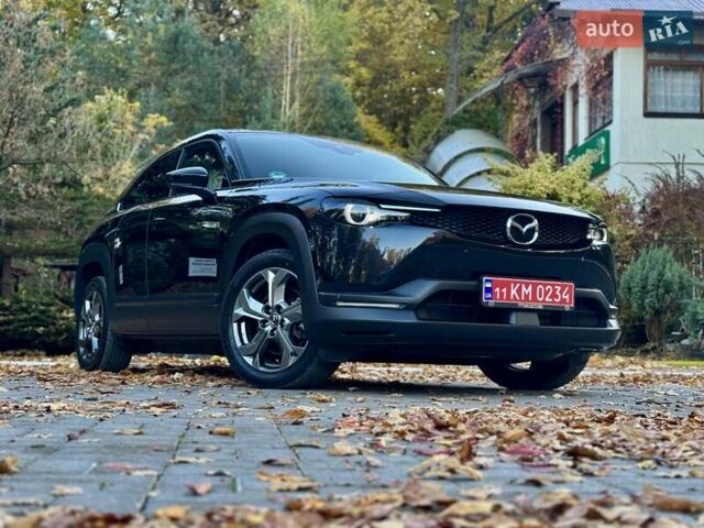 Чорний Мазда MX-30, об'ємом двигуна 0 л та пробігом 40 тис. км за 14550 $, фото 4 на Automoto.ua