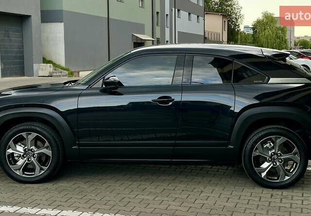 Чорний Мазда MX-30, об'ємом двигуна 0 л та пробігом 27 тис. км за 15700 $, фото 19 на Automoto.ua