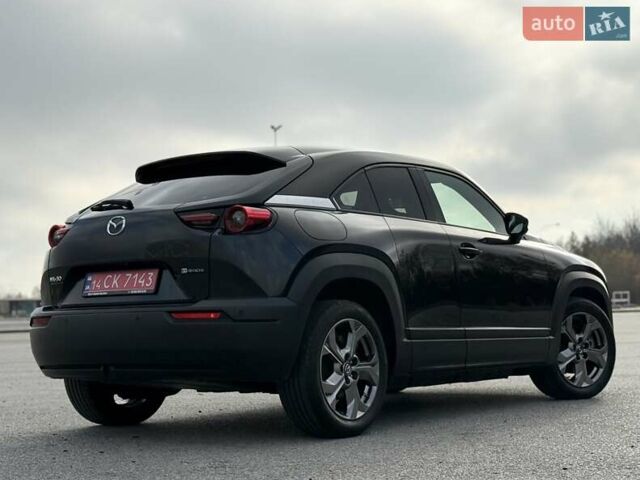 Черный Мазда MX-30, объемом двигателя 0 л и пробегом 26 тыс. км за 14600 $, фото 12 на Automoto.ua