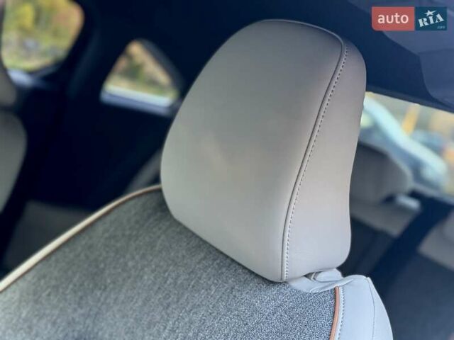 Чорний Мазда MX-30, об'ємом двигуна 0 л та пробігом 40 тис. км за 14550 $, фото 63 на Automoto.ua