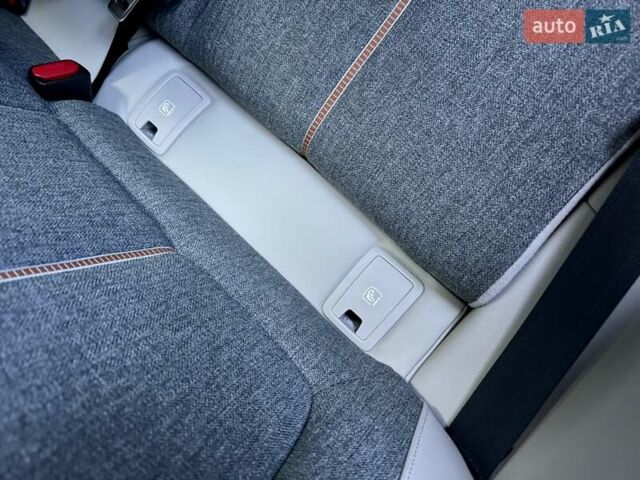 Чорний Мазда MX-30, об'ємом двигуна 0 л та пробігом 40 тис. км за 14550 $, фото 83 на Automoto.ua