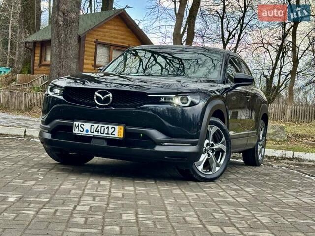 Черный Мазда MX-30, объемом двигателя 0 л и пробегом 26 тыс. км за 14500 $, фото 3 на Automoto.ua