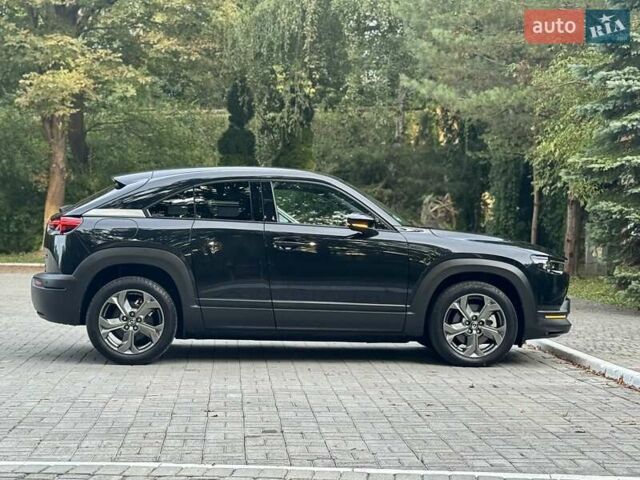 Черный Мазда MX-30, объемом двигателя 0 л и пробегом 38 тыс. км за 14950 $, фото 66 на Automoto.ua