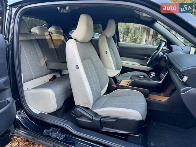 Чорний Мазда MX-30, об'ємом двигуна 0 л та пробігом 40 тис. км за 14550 $, фото 89 на Automoto.ua