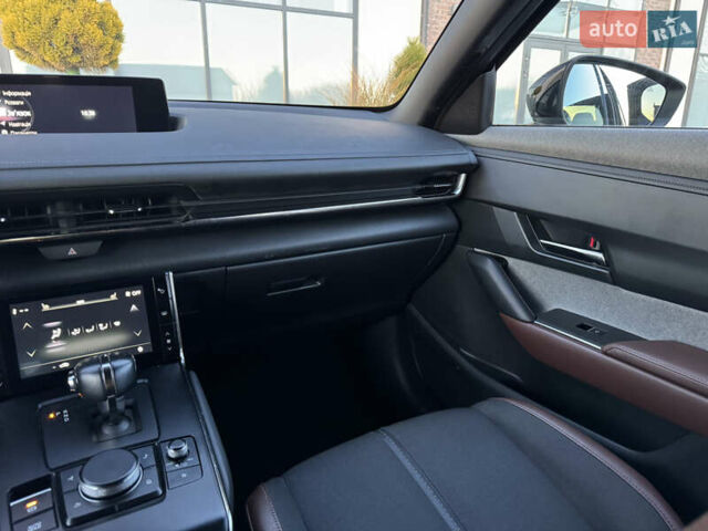 Черный Мазда MX-30, объемом двигателя 0 л и пробегом 20 тыс. км за 14500 $, фото 42 на Automoto.ua