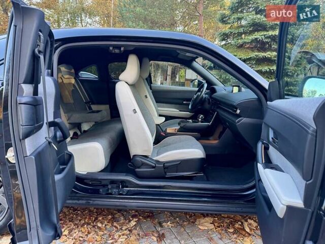 Чорний Мазда MX-30, об'ємом двигуна 0 л та пробігом 40 тис. км за 14550 $, фото 85 на Automoto.ua