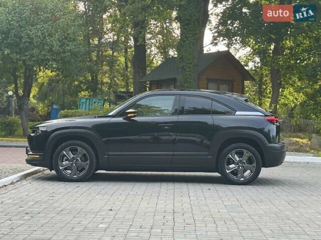 Черный Мазда MX-30, объемом двигателя 0 л и пробегом 38 тыс. км за 14600 $, фото 30 на Automoto.ua