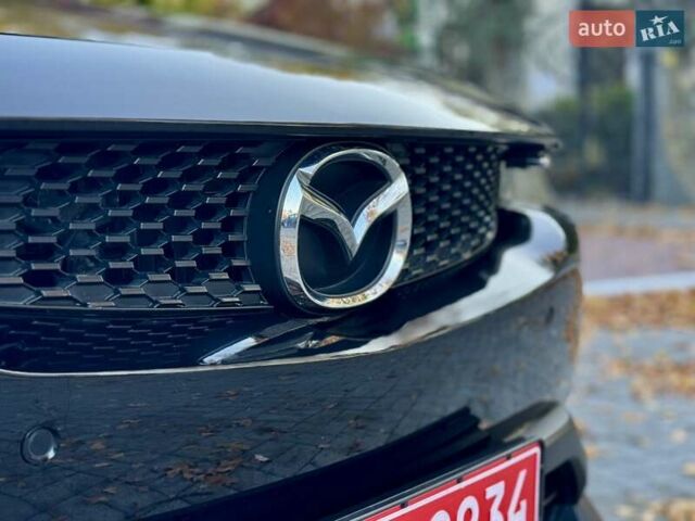 Чорний Мазда MX-30, об'ємом двигуна 0 л та пробігом 40 тис. км за 14550 $, фото 12 на Automoto.ua