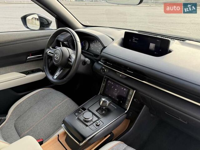 Черный Мазда MX-30, объемом двигателя 0 л и пробегом 26 тыс. км за 14600 $, фото 37 на Automoto.ua