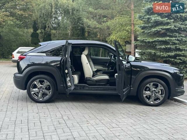 Черный Мазда MX-30, объемом двигателя 0 л и пробегом 38 тыс. км за 14600 $, фото 95 на Automoto.ua