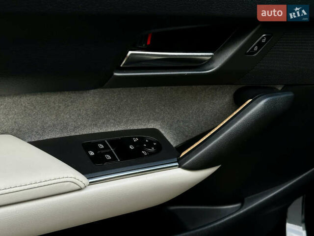 Чорний Мазда MX-30, об'ємом двигуна 0 л та пробігом 27 тис. км за 15700 $, фото 32 на Automoto.ua