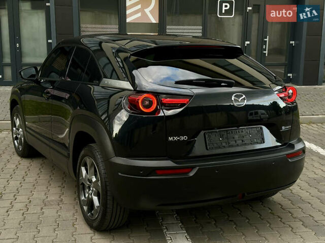 Чорний Мазда MX-30, об'ємом двигуна 0 л та пробігом 27 тис. км за 15700 $, фото 10 на Automoto.ua