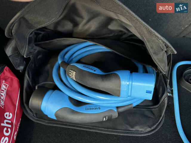 Черный Мазда MX-30, объемом двигателя 0 л и пробегом 20 тыс. км за 14500 $, фото 71 на Automoto.ua