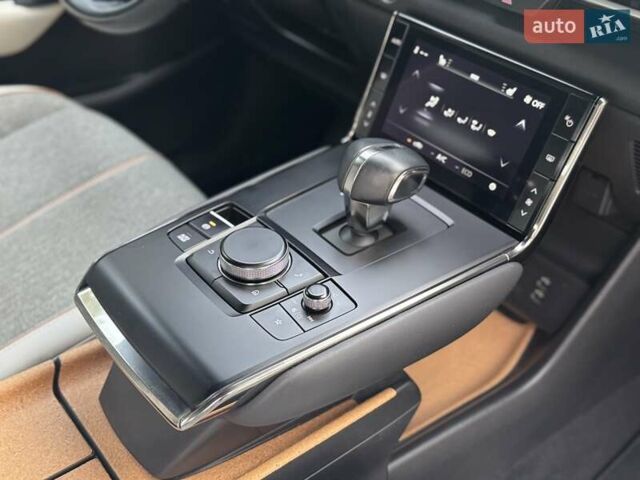 Черный Мазда MX-30, объемом двигателя 0 л и пробегом 38 тыс. км за 14600 $, фото 108 на Automoto.ua