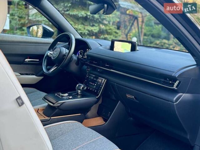 Чорний Мазда MX-30, об'ємом двигуна 0 л та пробігом 40 тис. км за 14550 $, фото 90 на Automoto.ua
