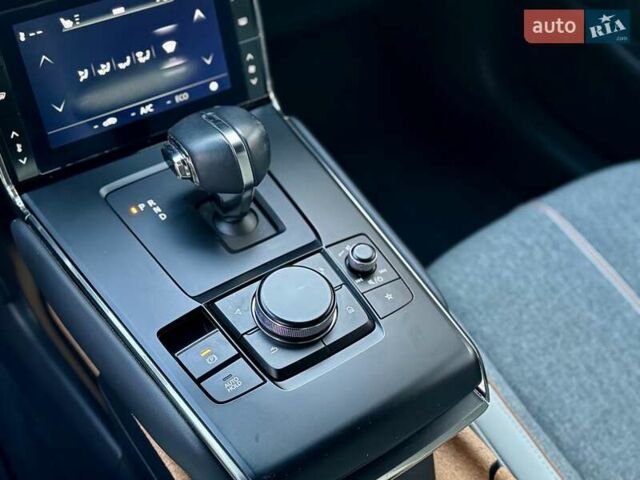 Чорний Мазда MX-30, об'ємом двигуна 0 л та пробігом 40 тис. км за 14550 $, фото 72 на Automoto.ua