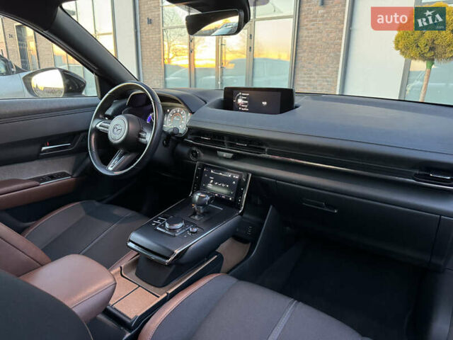 Черный Мазда MX-30, объемом двигателя 0 л и пробегом 20 тыс. км за 14500 $, фото 39 на Automoto.ua