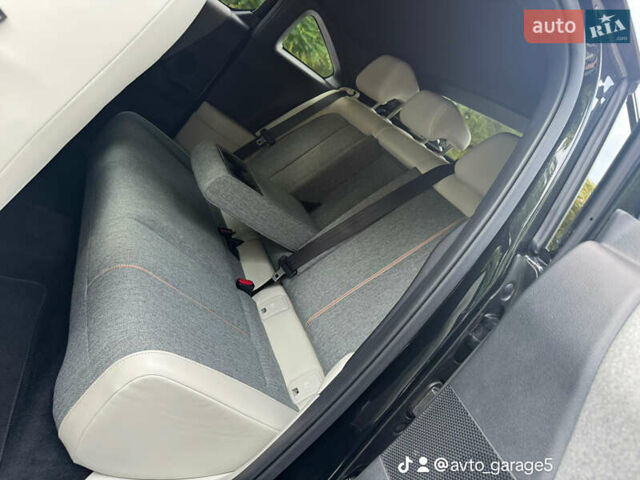 Черный Мазда MX-30, объемом двигателя 0 л и пробегом 38 тыс. км за 14600 $, фото 113 на Automoto.ua