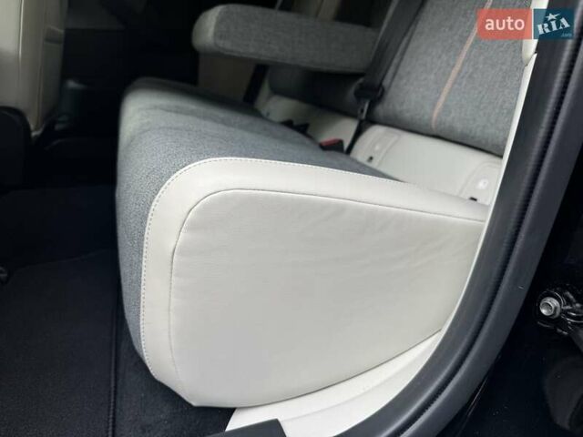 Черный Мазда MX-30, объемом двигателя 0 л и пробегом 38 тыс. км за 14600 $, фото 116 на Automoto.ua