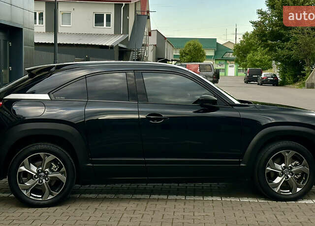 Чорний Мазда MX-30, об'ємом двигуна 0 л та пробігом 27 тис. км за 15700 $, фото 15 на Automoto.ua