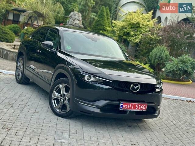 Черный Мазда MX-30, объемом двигателя 0 л и пробегом 38 тыс. км за 14600 $, фото 3 на Automoto.ua