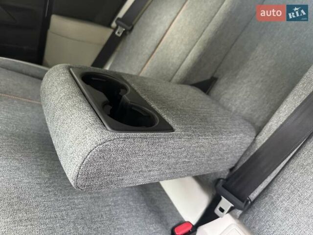 Черный Мазда MX-30, объемом двигателя 0 л и пробегом 38 тыс. км за 14950 $, фото 131 на Automoto.ua