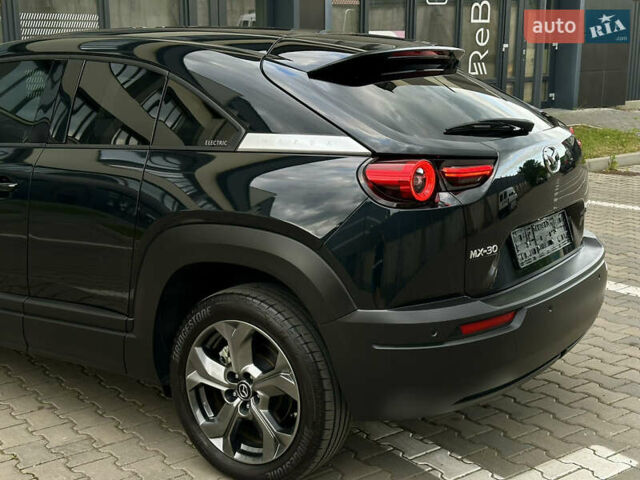 Чорний Мазда MX-30, об'ємом двигуна 0 л та пробігом 27 тис. км за 15700 $, фото 17 на Automoto.ua