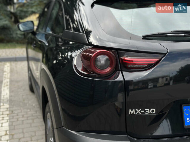 Черный Мазда MX-30, объемом двигателя 0 л и пробегом 59 тыс. км за 14950 $, фото 26 на Automoto.ua