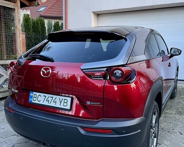Красный Мазда MX-30, объемом двигателя 0 л и пробегом 17 тыс. км за 17000 $, фото 9 на Automoto.ua