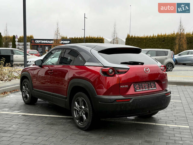 Красный Мазда MX-30, объемом двигателя 0 л и пробегом 87 тыс. км за 14400 $, фото 5 на Automoto.ua