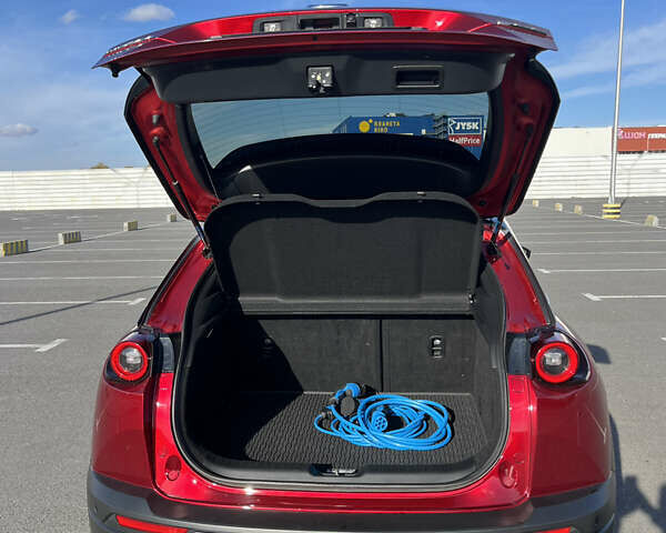 Мазда MX-30 2020 в Львове на Automoto.ua Красный Мазда MX-30, объемом двигателя 0 л и пробегом 61 тыс. км за 14700 $, фото 12 на Automoto.ua