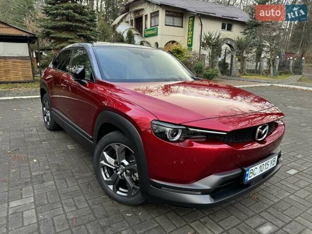 Красный Мазда MX-30, объемом двигателя 0 л и пробегом 44 тыс. км за 15800 $, фото 10 на Automoto.ua