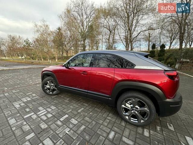 Красный Мазда MX-30, объемом двигателя 0 л и пробегом 44 тыс. км за 15800 $, фото 14 на Automoto.ua