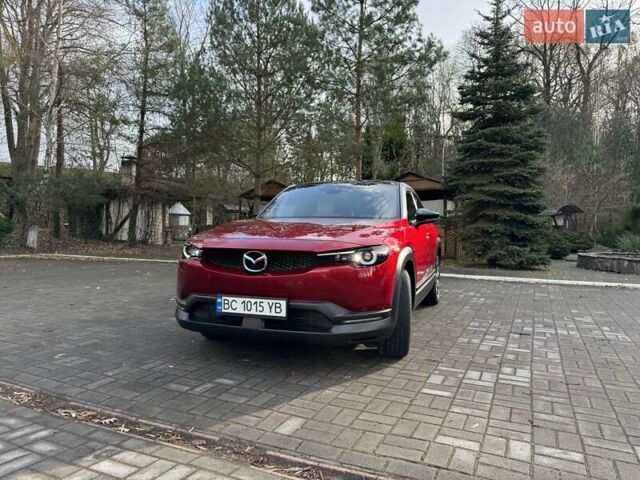 Красный Мазда MX-30, объемом двигателя 0 л и пробегом 44 тыс. км за 15800 $, фото 20 на Automoto.ua