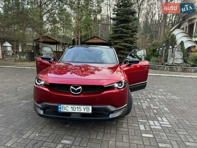 Красный Мазда MX-30, объемом двигателя 0 л и пробегом 44 тыс. км за 15800 $, фото 25 на Automoto.ua