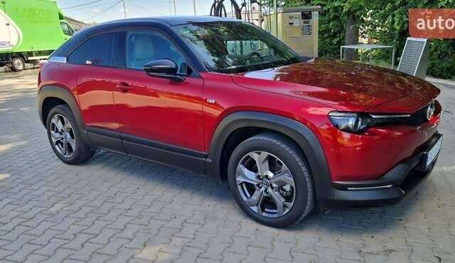 Красный Мазда MX-30, объемом двигателя 0 л и пробегом 26 тыс. км за 15899 $, фото 61 на Automoto.ua