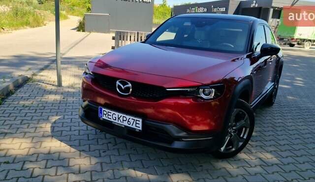 Красный Мазда MX-30, объемом двигателя 0 л и пробегом 26 тыс. км за 15899 $, фото 51 на Automoto.ua