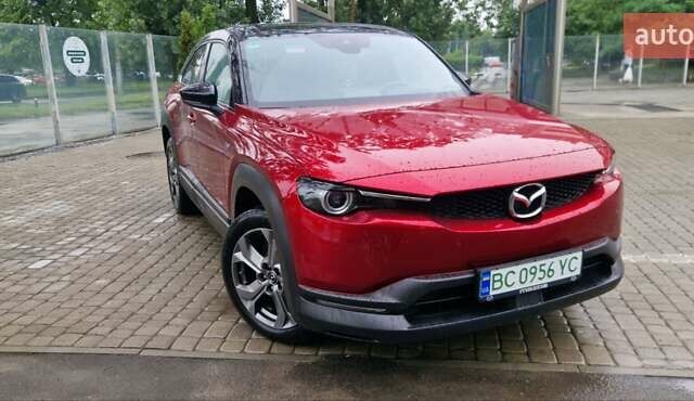 Красный Мазда MX-30, объемом двигателя 0 л и пробегом 26 тыс. км за 15899 $, фото 78 на Automoto.ua