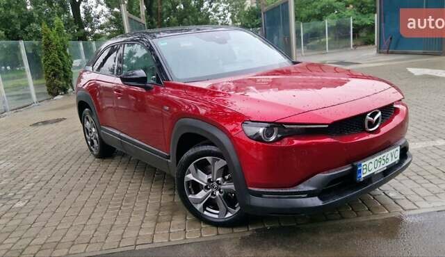 Красный Мазда MX-30, объемом двигателя 0 л и пробегом 26 тыс. км за 15899 $, фото 77 на Automoto.ua