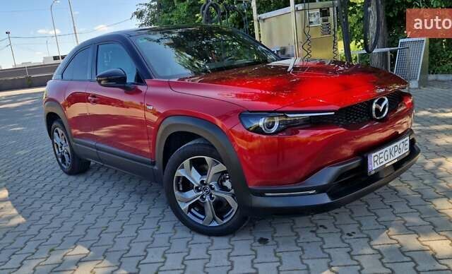 Красный Мазда MX-30, объемом двигателя 0 л и пробегом 26 тыс. км за 15899 $, фото 8 на Automoto.ua