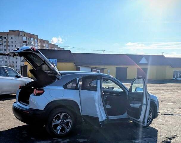 Мазда MX-30, объемом двигателя 0 л и пробегом 100 тыс. км за 13950 $, фото 10 на Automoto.ua