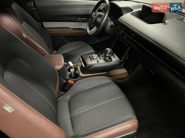 Мазда MX-30, объемом двигателя 0 л и пробегом 27 тыс. км за 14900 $, фото 5 на Automoto.ua