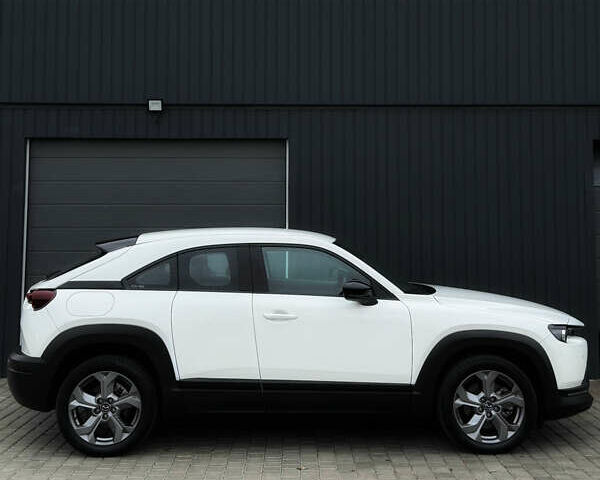 Мазда MX-30, объемом двигателя 0 л и пробегом 44 тыс. км за 14900 $, фото 3 на Automoto.ua