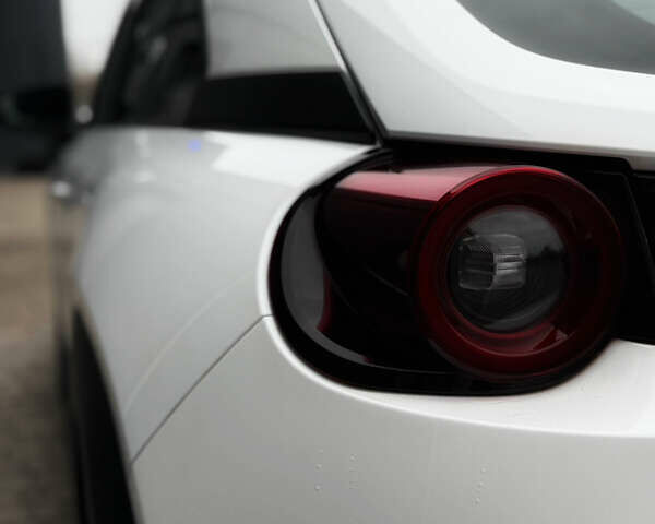 Мазда MX-30, объемом двигателя 0 л и пробегом 44 тыс. км за 14900 $, фото 9 на Automoto.ua