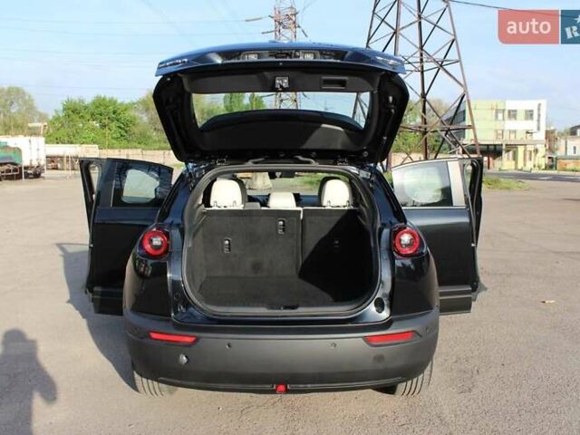 Мазда MX-30, объемом двигателя 0 л и пробегом 37 тыс. км за 18500 $, фото 2 на Automoto.ua