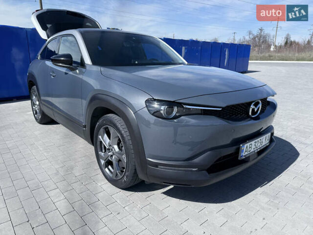 Серый Мазда MX-30, объемом двигателя 0 л и пробегом 33 тыс. км за 15500 $, фото 1 на Automoto.ua
