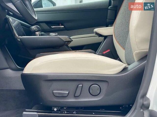 Сірий Мазда MX-30, об'ємом двигуна 0 л та пробігом 45 тис. км за 15150 $, фото 3 на Automoto.ua