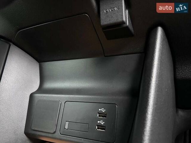 Сірий Мазда MX-30, об'ємом двигуна 0 л та пробігом 65 тис. км за 15200 $, фото 38 на Automoto.ua